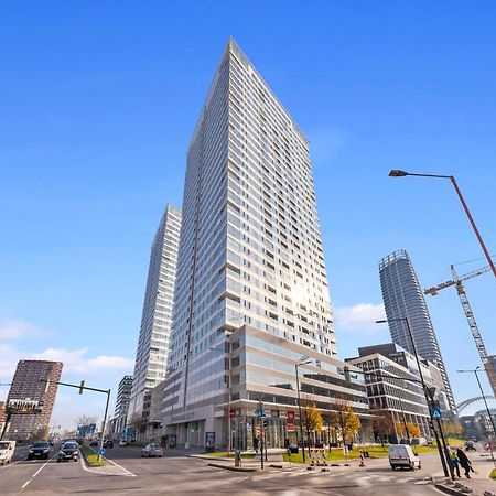 Panorama City Apartment In Downtown Area With Free Parking And Castle View Bratislava Esterno foto