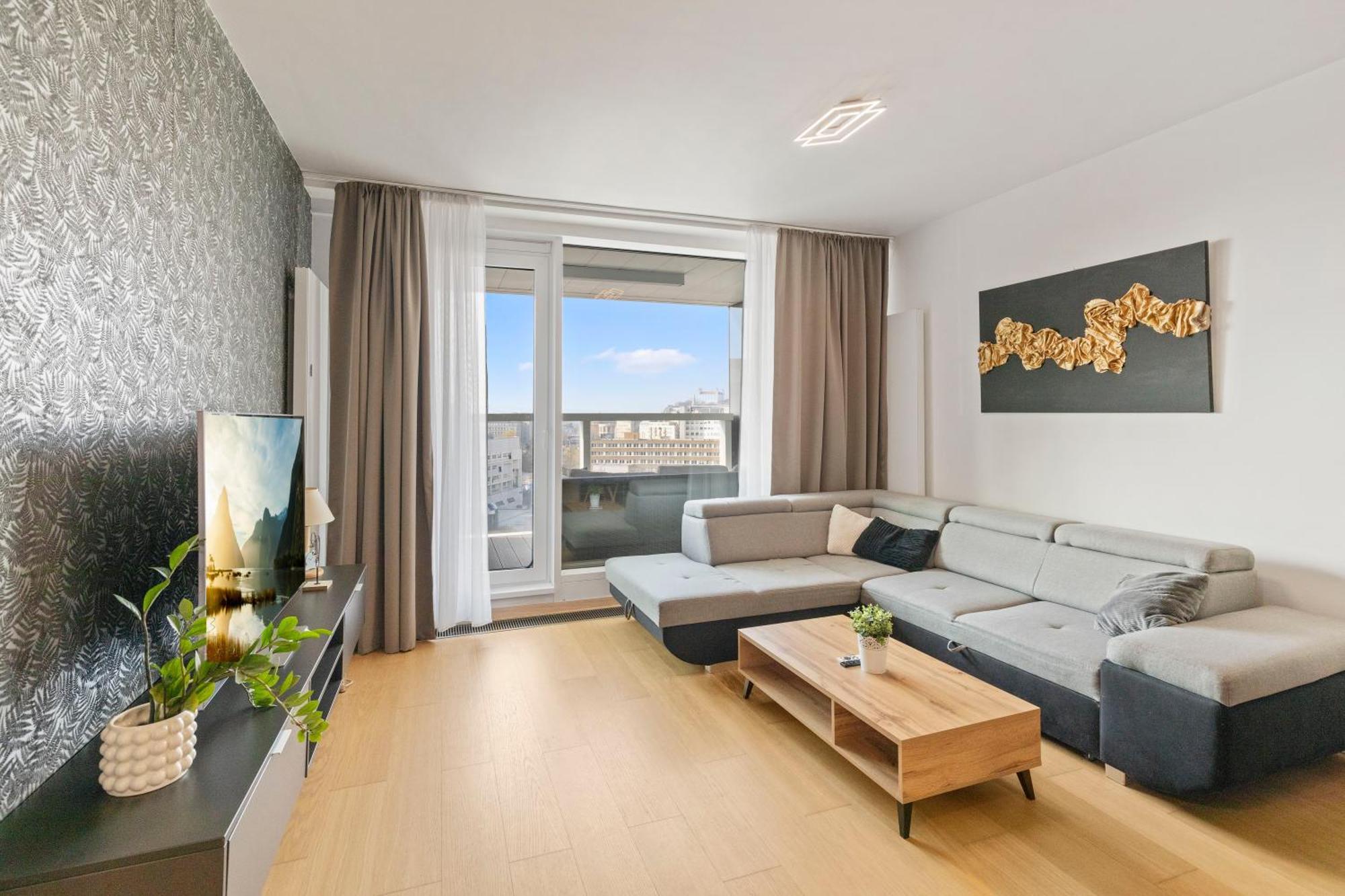 Panorama City Apartment In Downtown Area With Free Parking And Castle View Bratislava Esterno foto